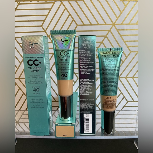 IT Cosmetics CC+ Cream Oil-Free Matte + Anti-Aging Concealer -Light - Picture 1 of 1